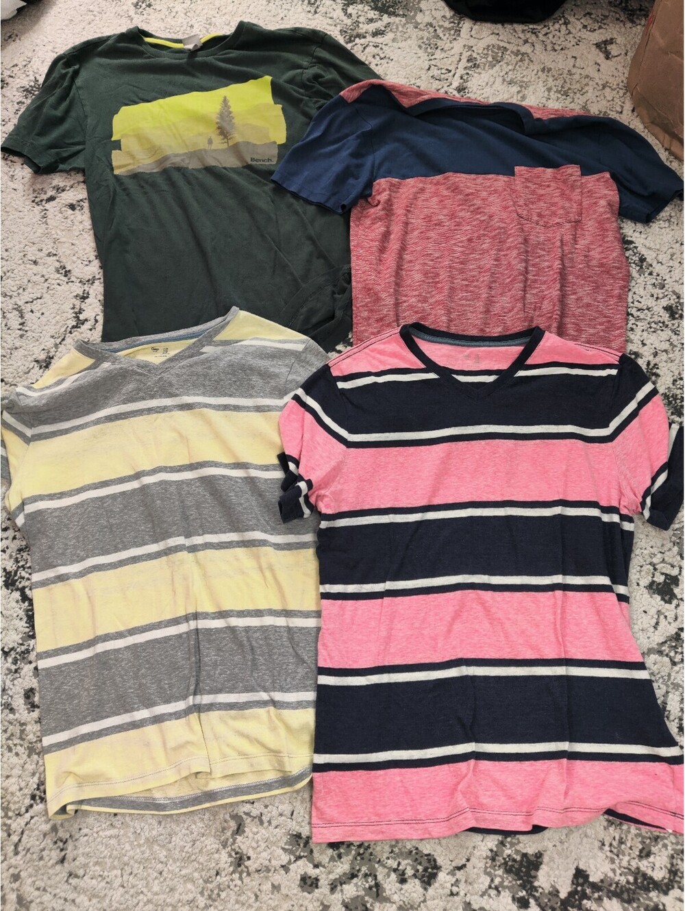 Boys XS T-Shirt Lot Bundle 4 Pc Gap Striped V-Neck Bench Graphic Pocket Tees